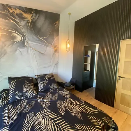 Luxe Piscine Chauffee Spas Interieur Et Exterieur Proche